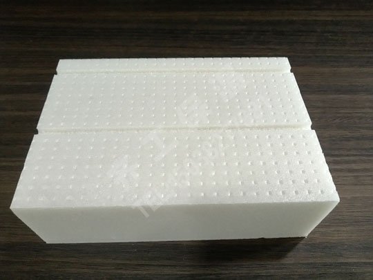 XPS擠塑泡沫板材質(zhì)冷庫(kù)施工的方法